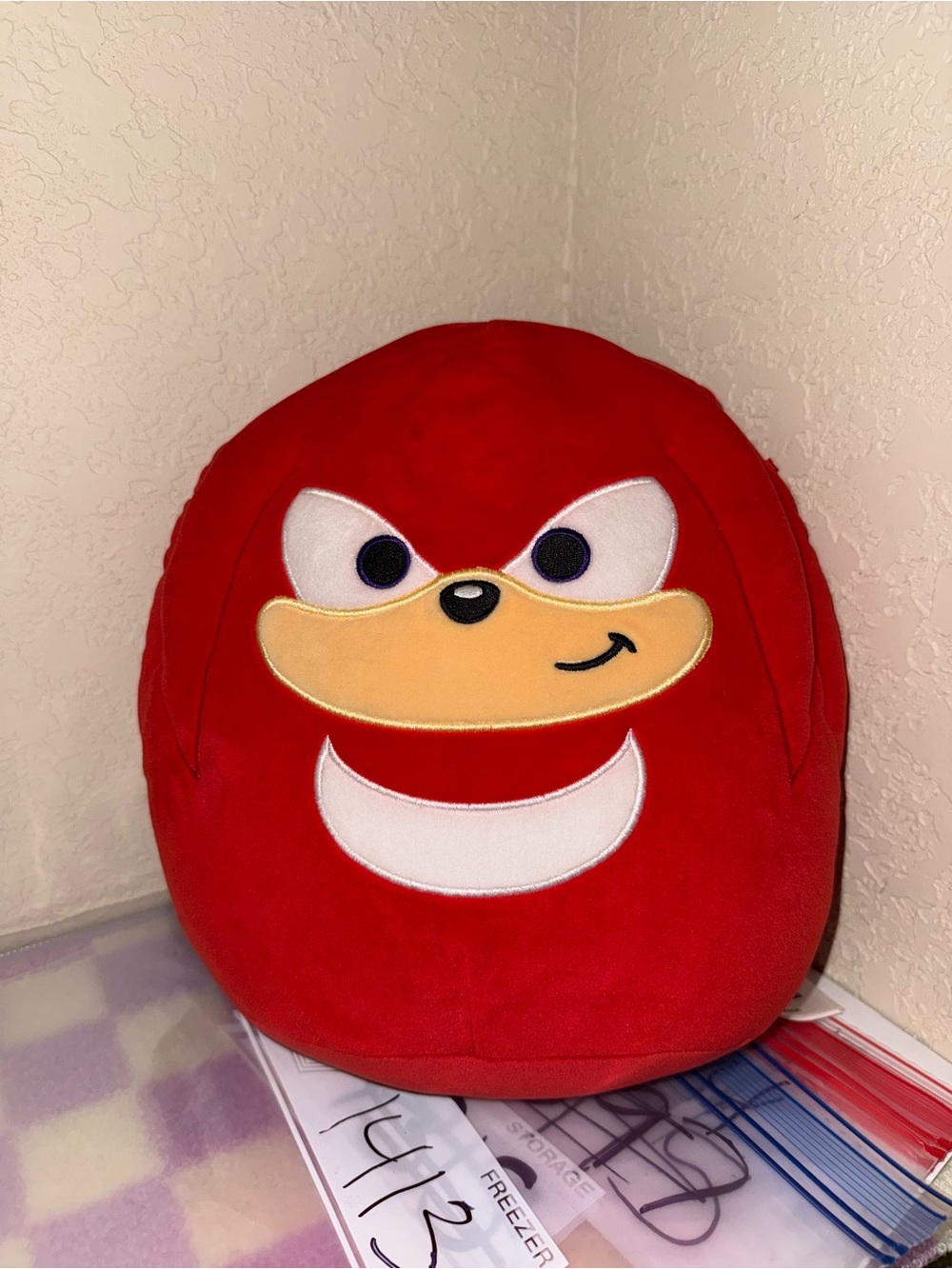 Sonic the Hedgehog Knuckles plush